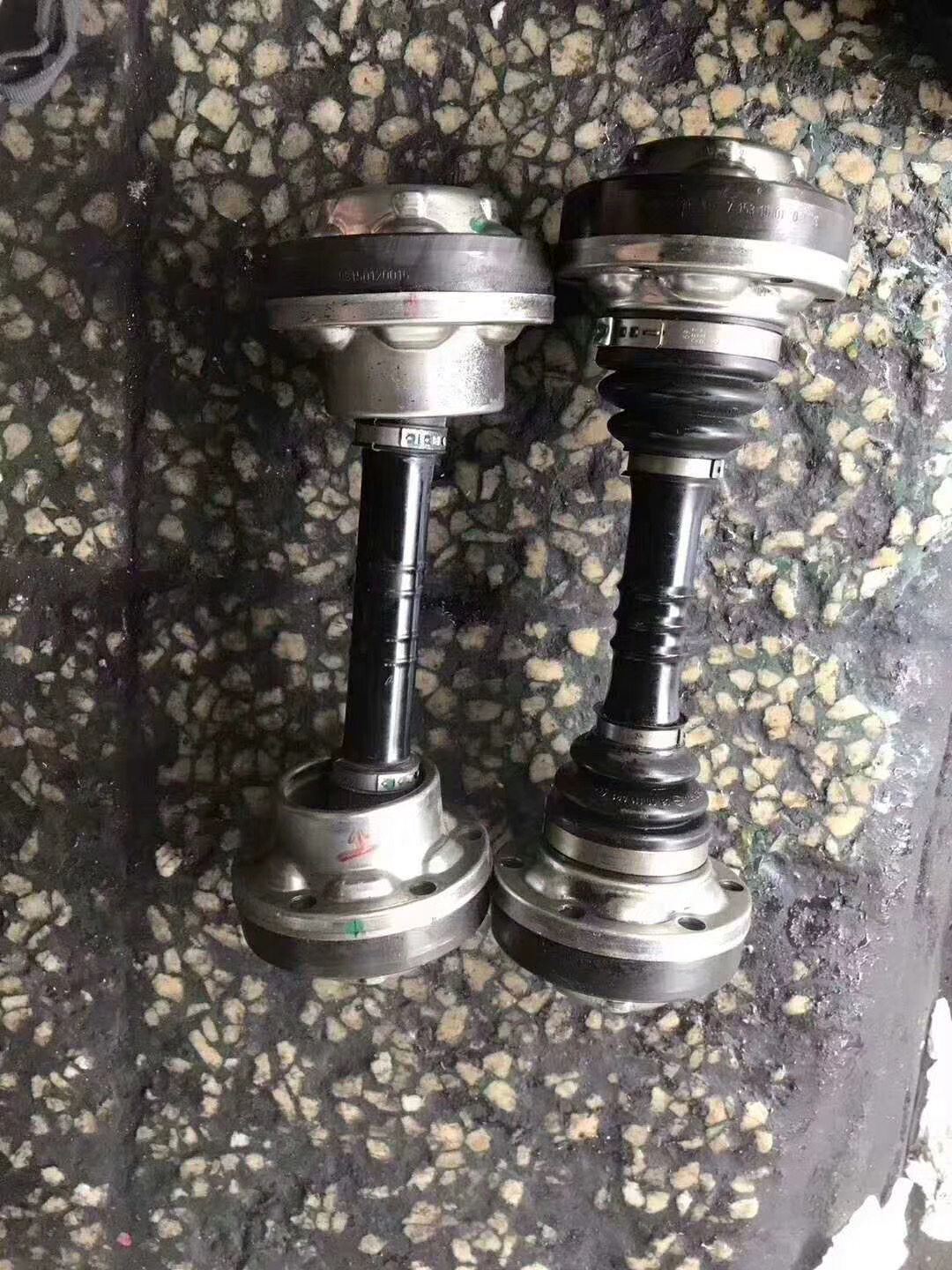 奔驰amgg55gls63ml350g63g65g500轴承半轴球头减震摆臂胶套保险杠