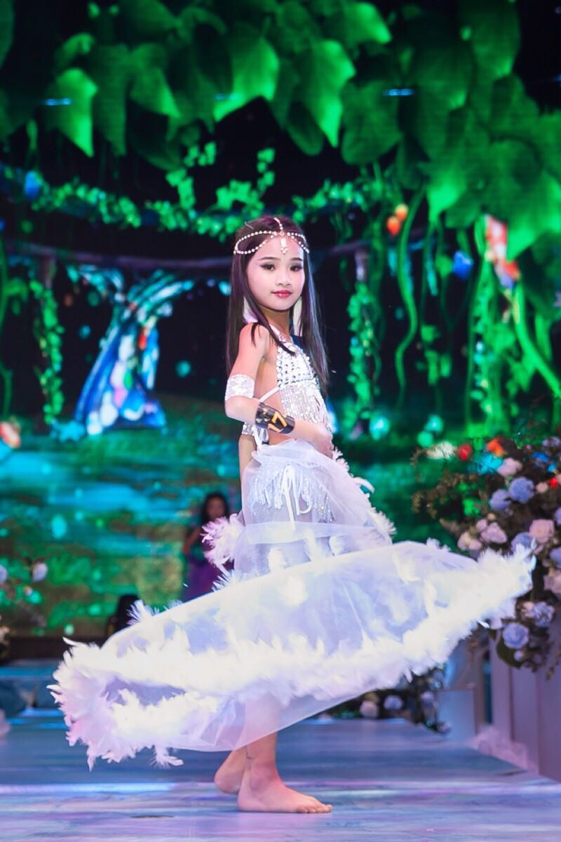 泳装2020女童走秀维密翅膀演出服儿童台秀羽毛泳衣裤