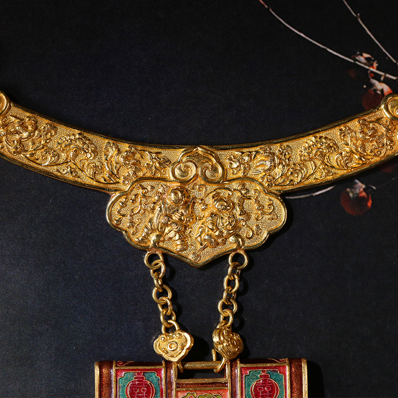 黑标秀禾金锁远兮珠宝手工古法黄金颈饰