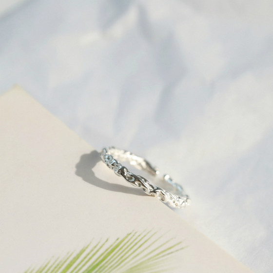 Simple and cold wind S925 sterling silver fresh irregular branches ring female Japanese and Korean tide students online celebrity opening ring Simple and cold wind S925 sterling silver fresh irregular branches ring female Japanese and Korean tide students online celebrity opening ring