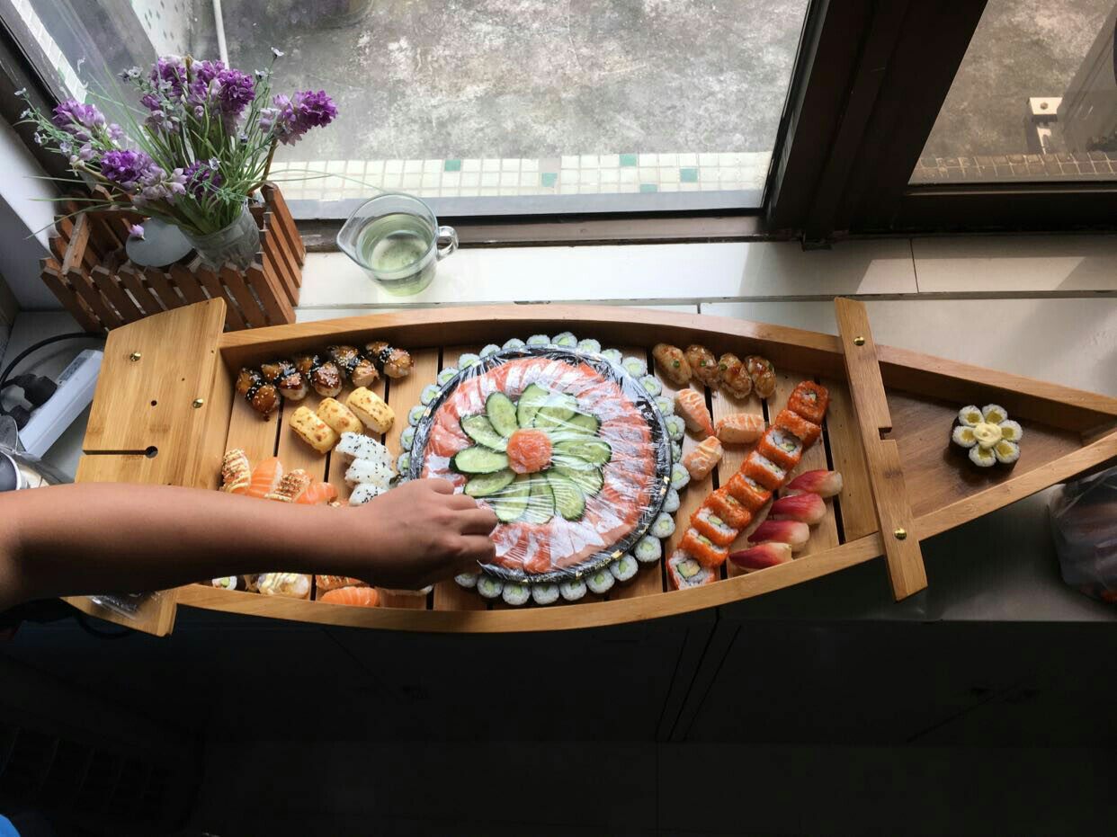 寿司竹制龙船豪华刺身船干冰冰船刺身拼盘盛台盘