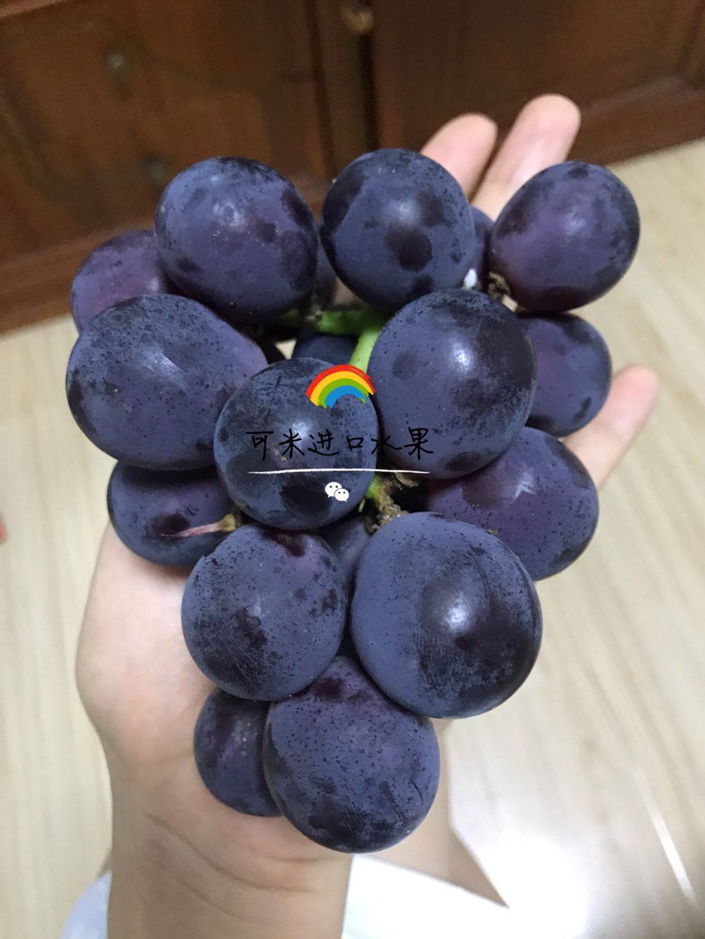 可米进口水果日本引种黑藤巨峰葡萄甜多汁果味葡萄