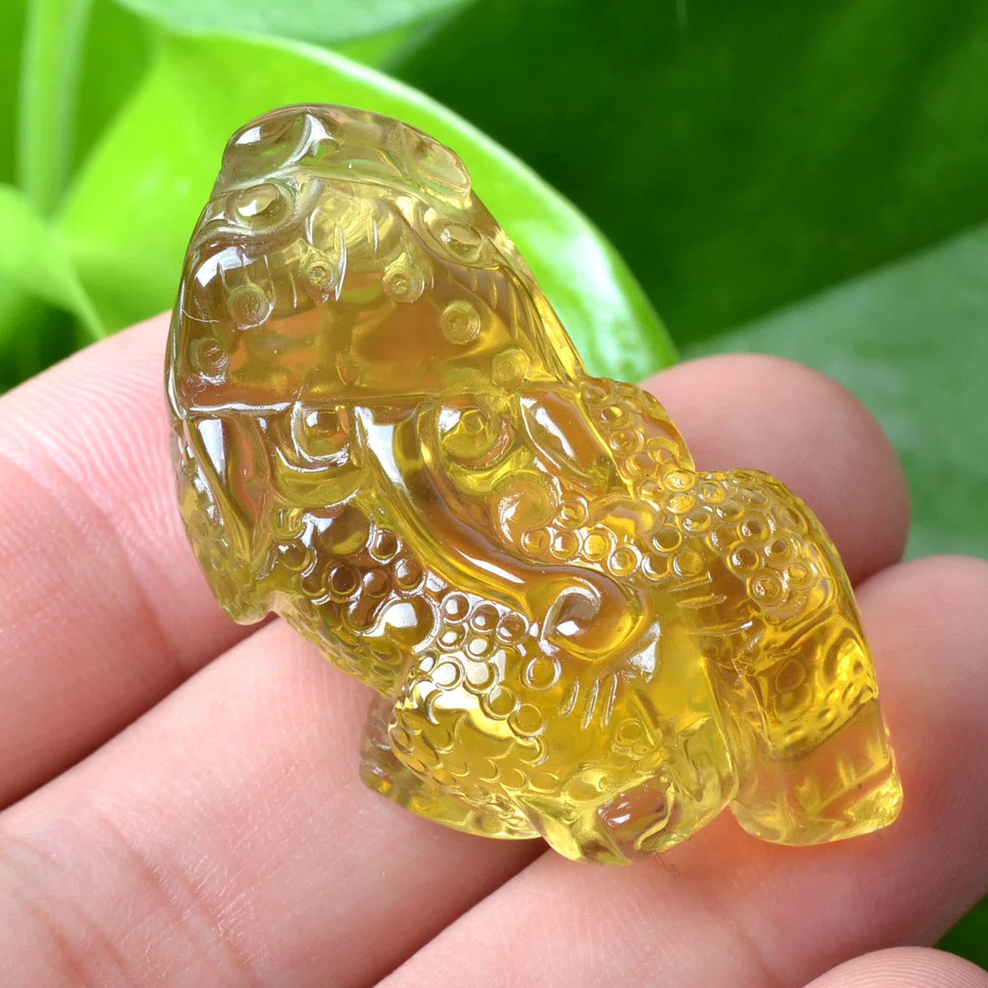 天然水晶黄水晶貔貅吊坠一步登天挂件雕工精湛项坠招财颈饰