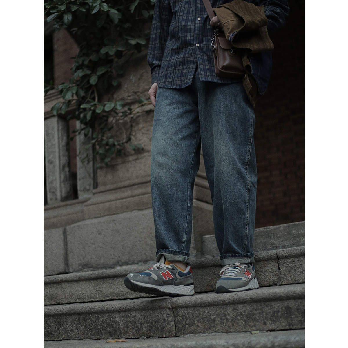 危机青年 复古水洗基础款牛仔裤男女 日系宽松纯色休闲阔腿裤子潮