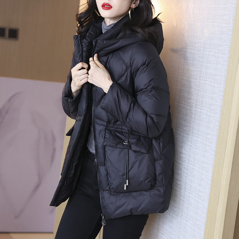 高端短款羽绒服女2021年新款冬黑色加厚大码洋气小个子冬装外套女