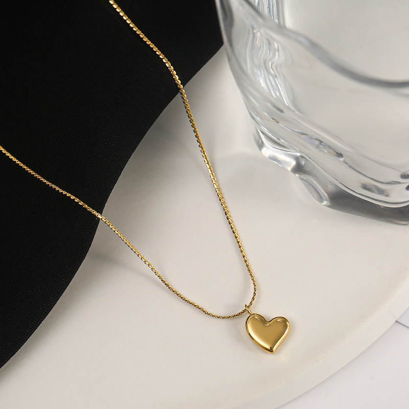 爱心项链女夏小众设计18k金桃心形锁骨2021年项链