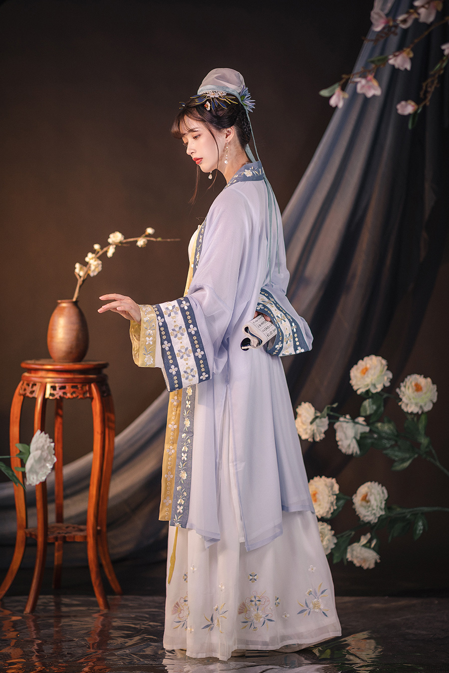 白鹿春日原创宋制褙子宋抹改良传统汉服汉服
