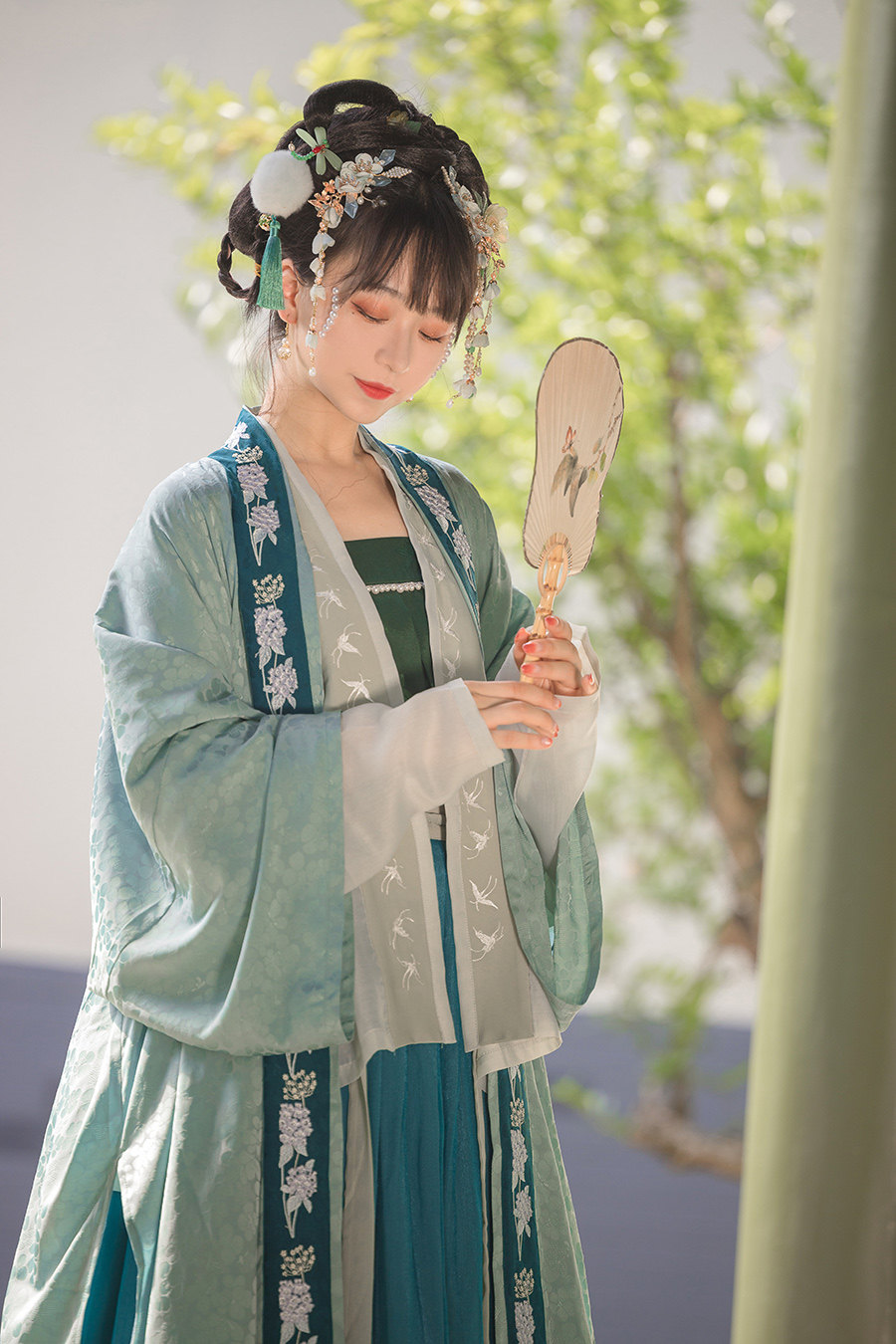 白鹿襟衫刺绣绣球件套四件飞机宋制原创半夏汉服