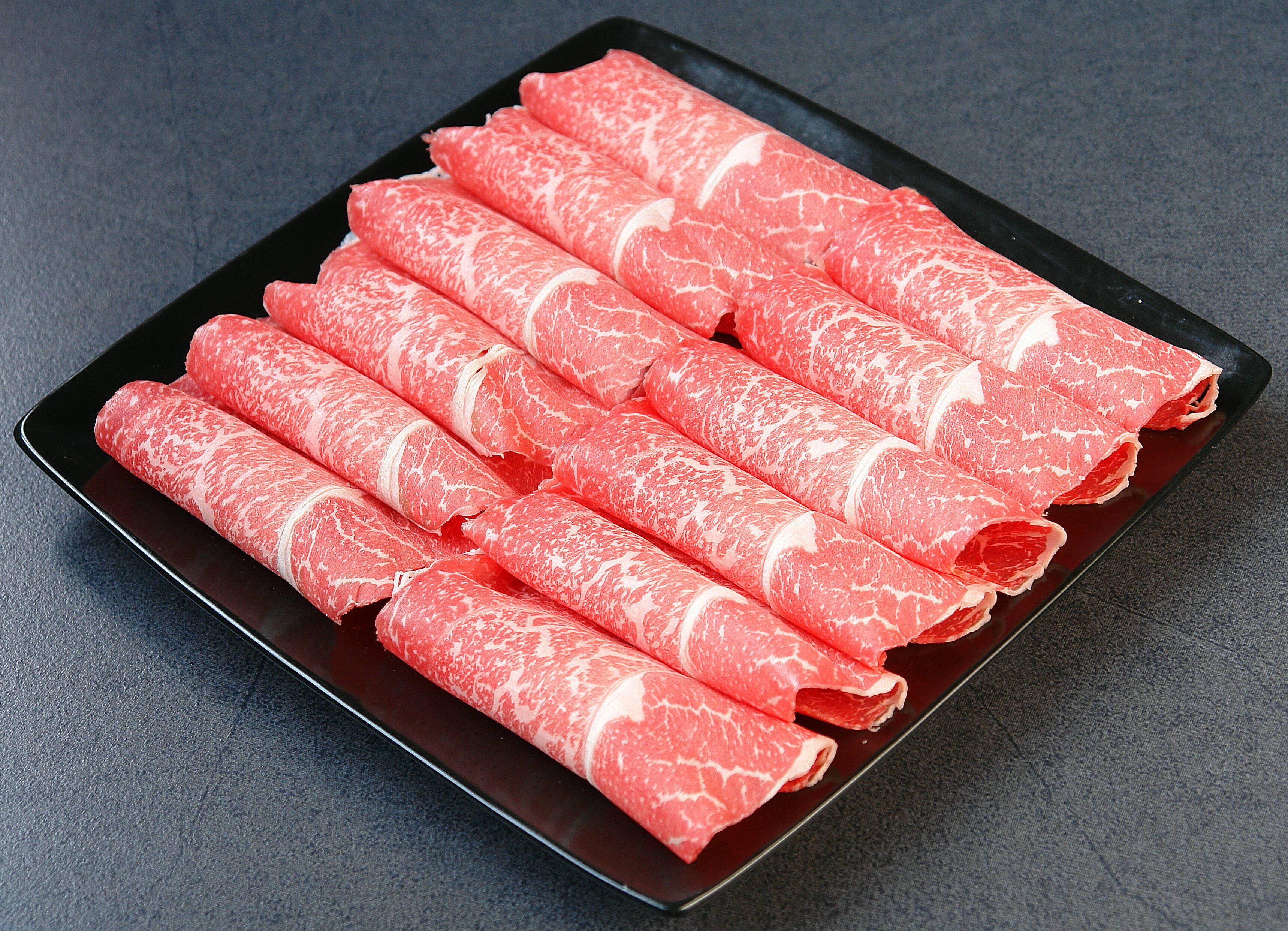 雪龙黑牛牛牛2000g谷饲雪花原切合成腌制火锅牛肉卷