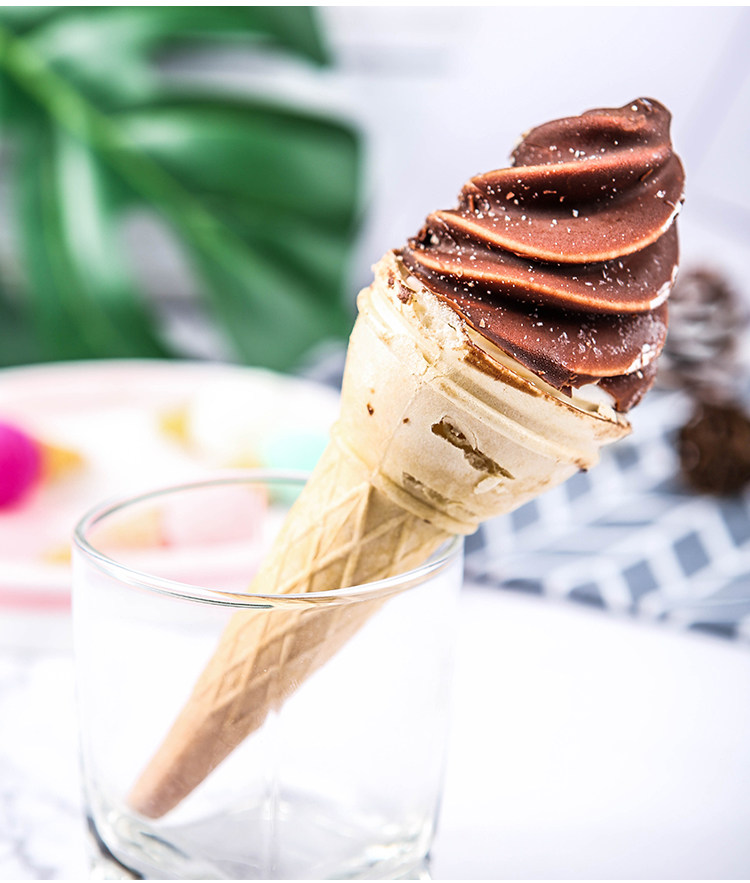 伊利火炬香草口味脆筒大头大头牛牛奶脆皮网红冰淇淋