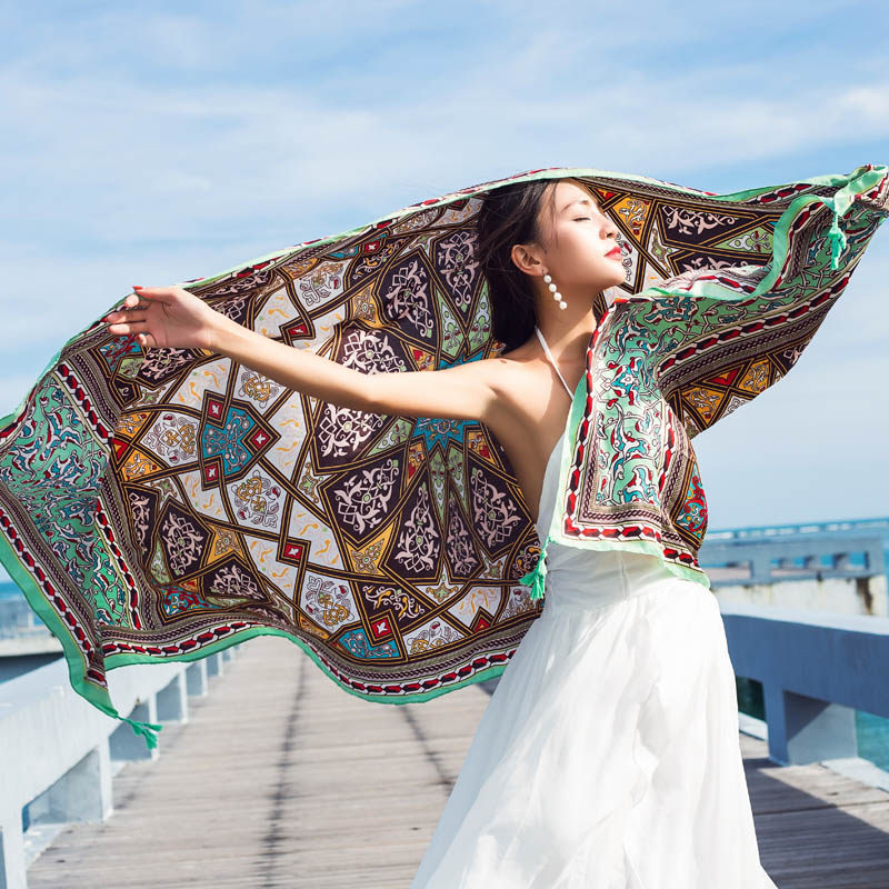 围巾女夏季纱巾时尚防晒多功能百搭超大韩版海边沙滩丝巾长款披肩