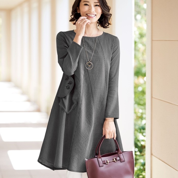 秋日日本女装正品代购雅致简洁百搭中长显瘦连衣裙