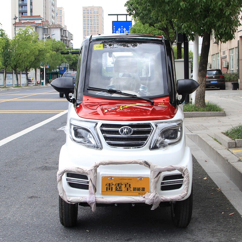 雷霆皇全封闭电动三轮车老年人接送孩子方向盘手把把式电动三轮车