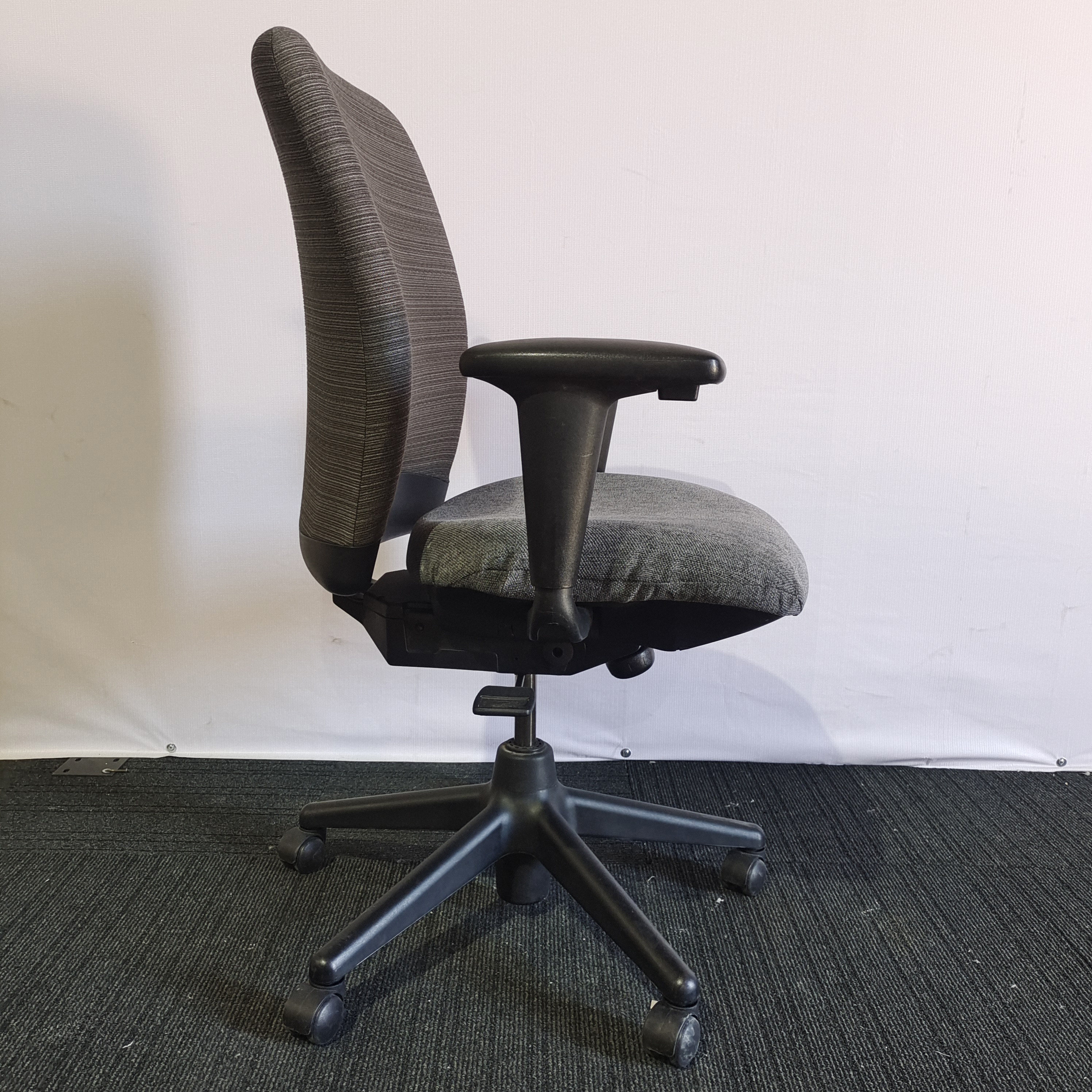 海沃haworth办公椅会议会客电脑椅职员升降转椅座椅会议椅