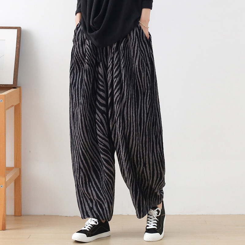 21秋冬季新款原创设计宽松大码针织斑马纹阔腿吊档裤子休闲厚卫裤