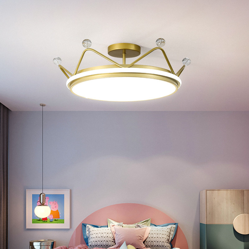 卧室吊灯轻奢皇冠可爱房间主卧温馨浪漫男孩女孩儿童儿童房吸顶灯