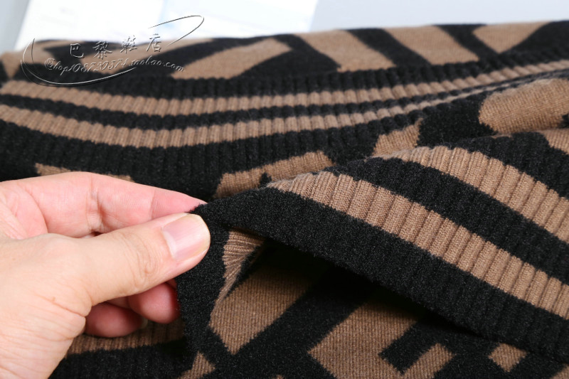 时髦加厚双层羊毛粘胶纤维桑蚕蚕丝弹力收边围巾