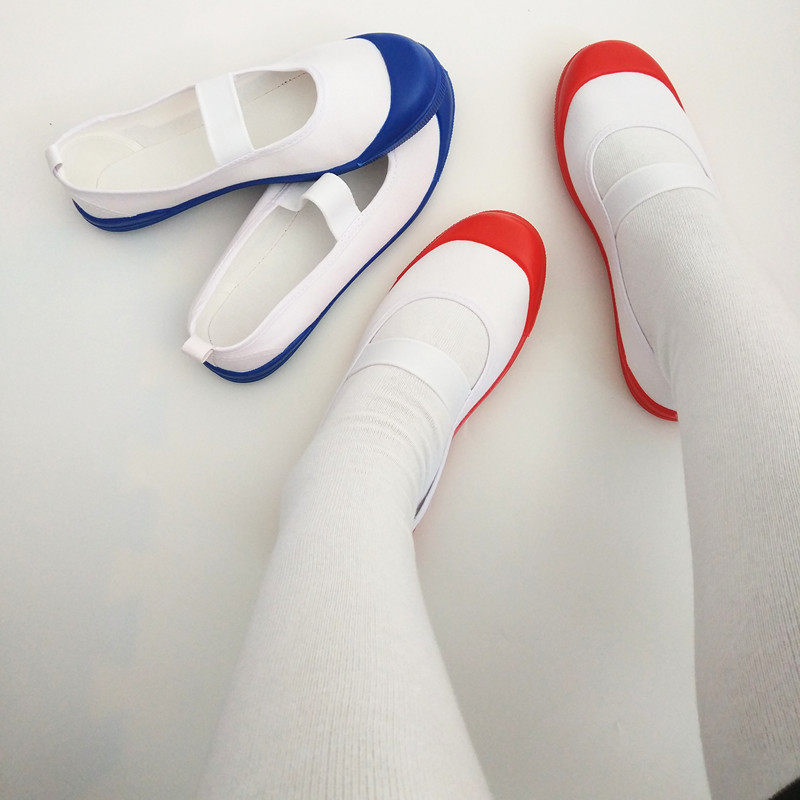 日本幼儿园室内表演学生帆布布鞋小白鞋松紧校内帆布鞋