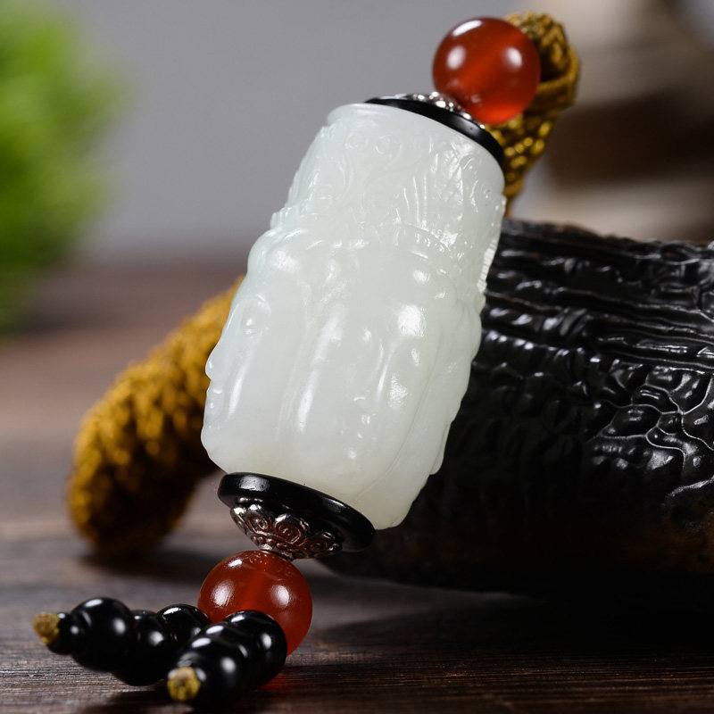 疆山头像挂件件勒把玩手把玉雕四面和田新疆颈饰