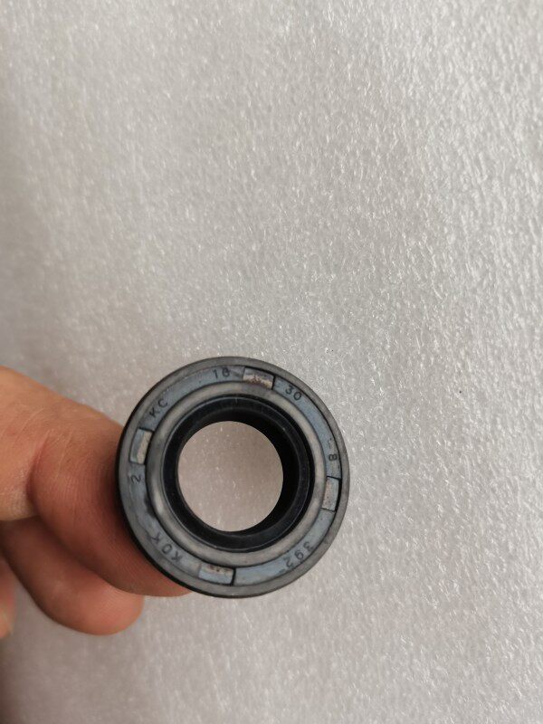 油封适用于济南轻骑k90雄风k100冲程全车发动机其他摩托车用品