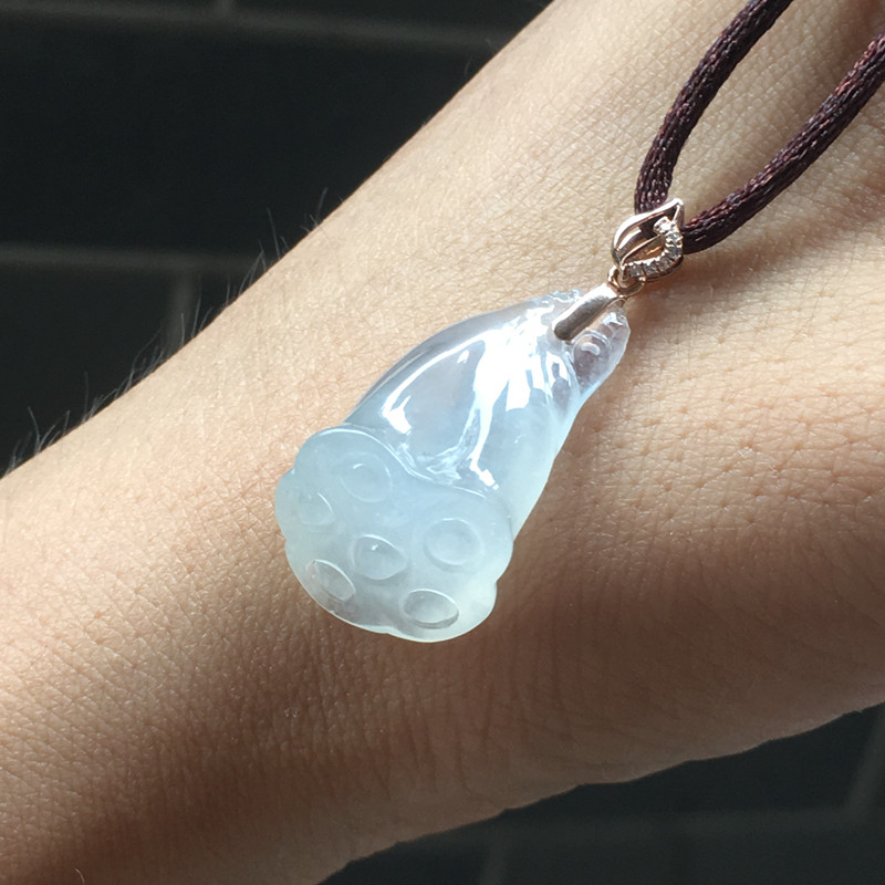 编号锁骨吊坠莲蓬精雕冰种起扣头镶嵌金镶嵌18k颈饰