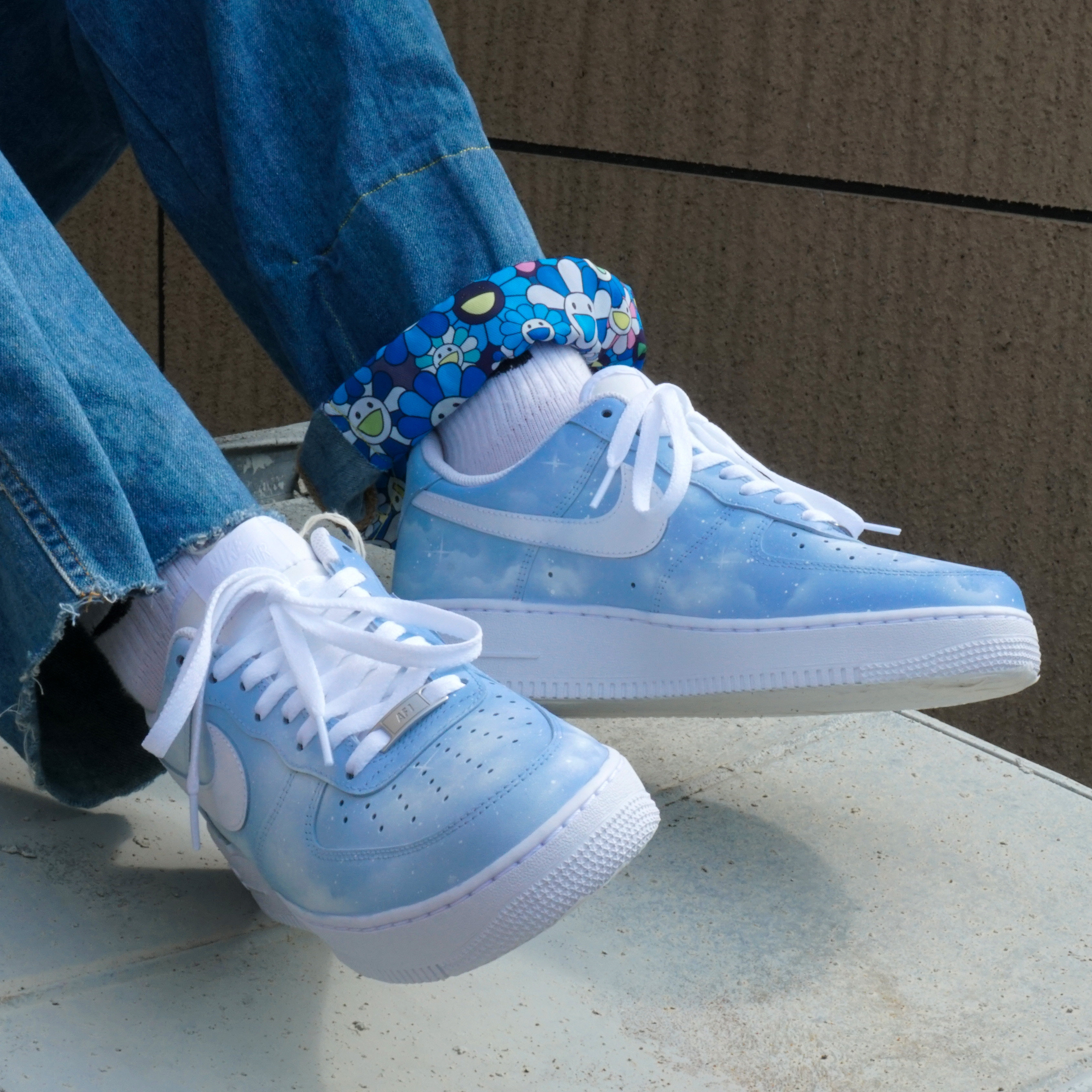 nikeairforce1af1纯白空军一号蓝色光感变色星空板鞋