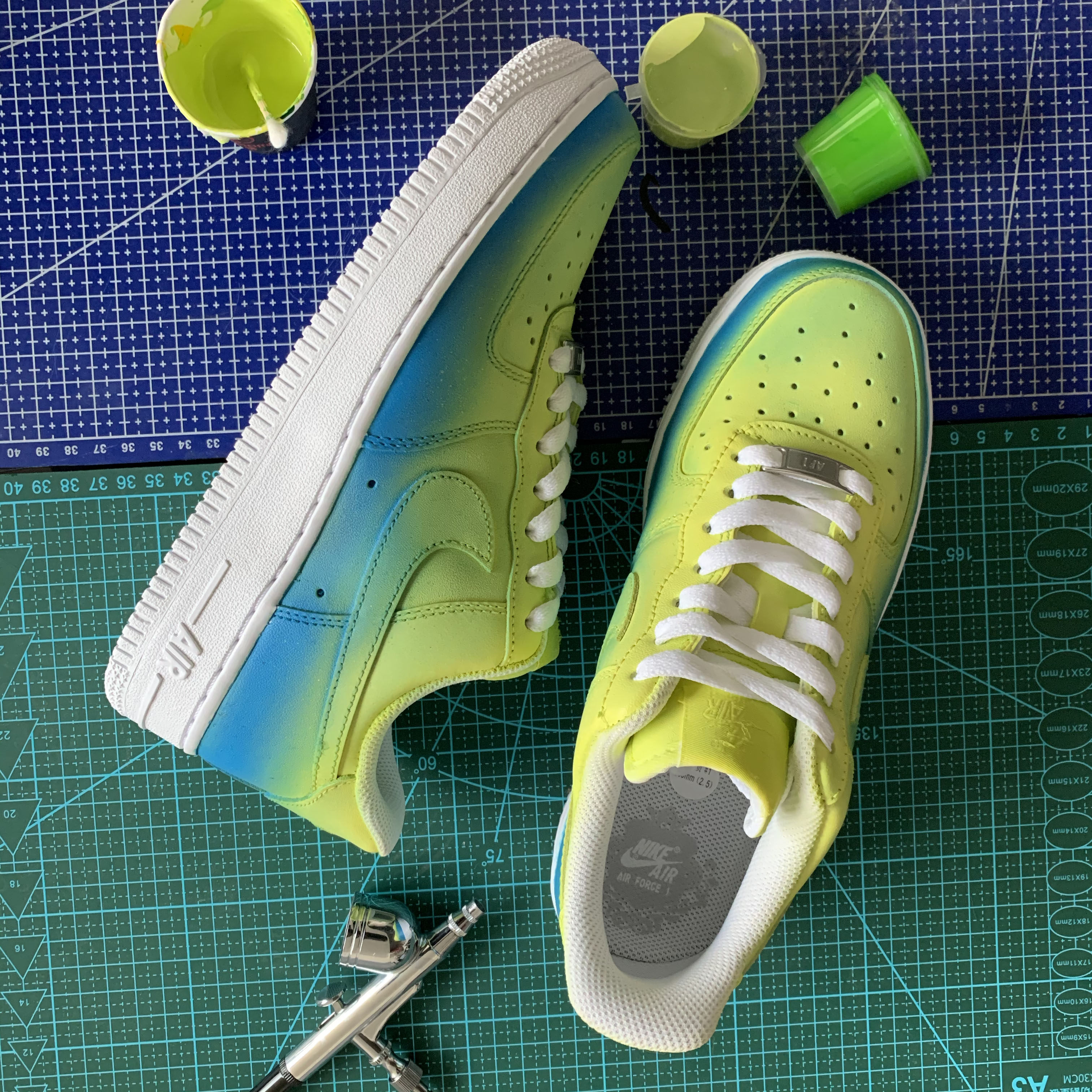 nikeairforce1渐变色彩喷绘绘客diyaf1纯白空军一号板鞋