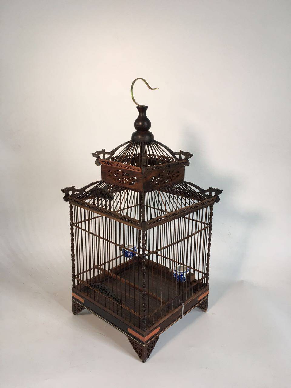 大叶紫檀木 草龙纹 方形鸟笼一个 文玩摆件