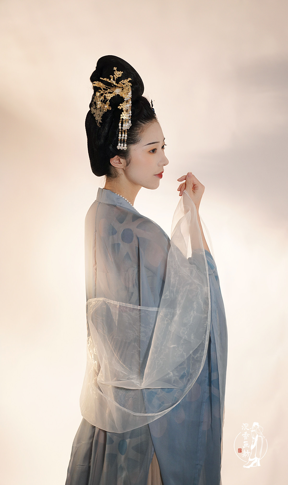 沉香画舫传统服饰霓裳羽衣簪花仕女女图诃子民族服装