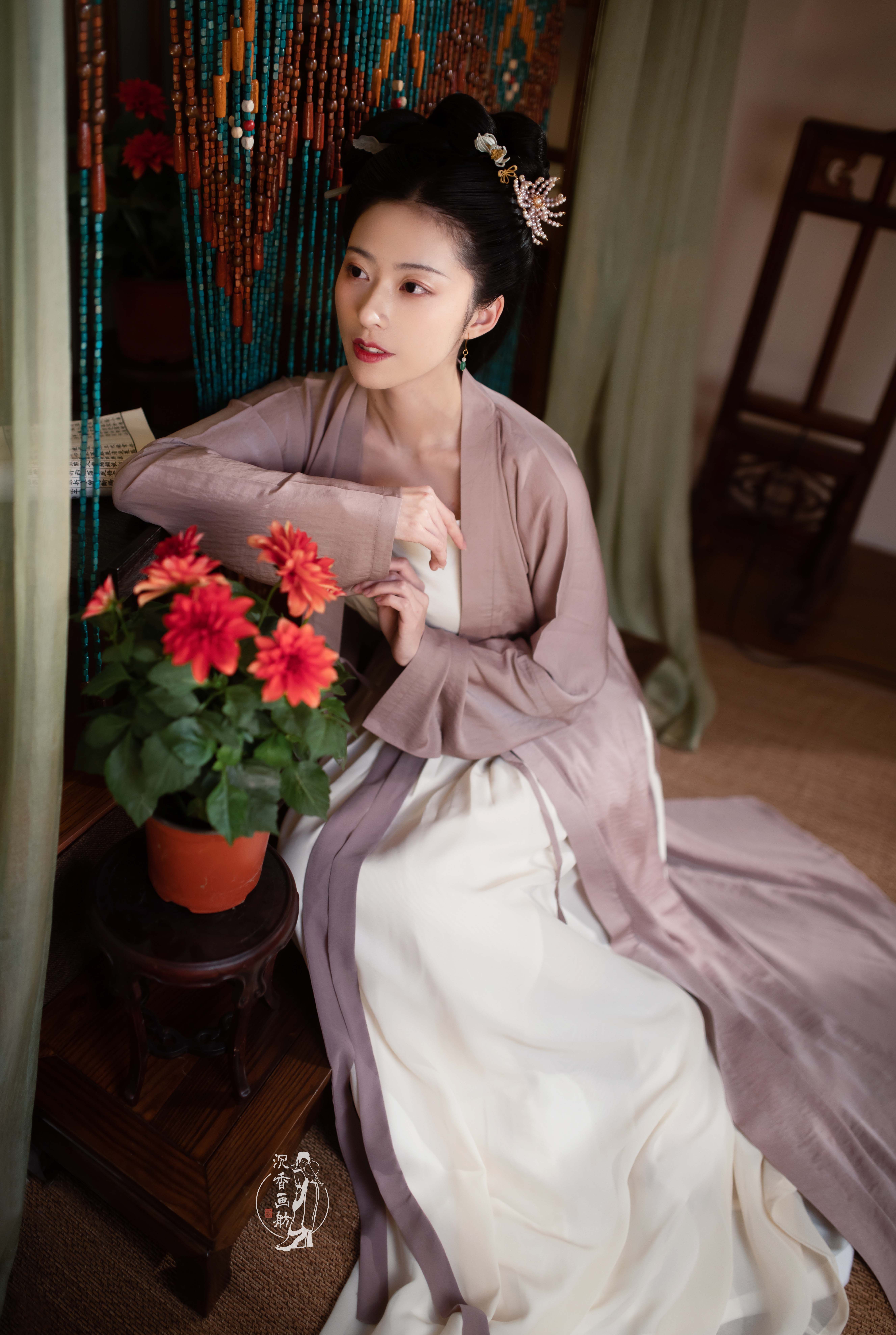 服饰传统汉族件套两件中长藕香现货汉服民族服装