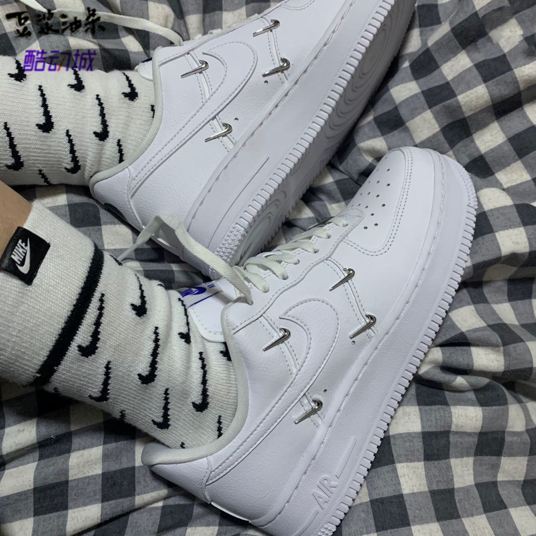 nikeairforce1af1泫雅同款四钩纯白空军板鞋板鞋