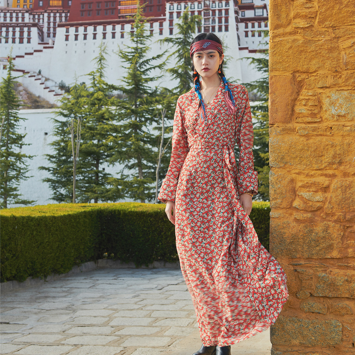 花朵复古民族风西藏夏西藏服女衣服旅游青海雪纺民族服装