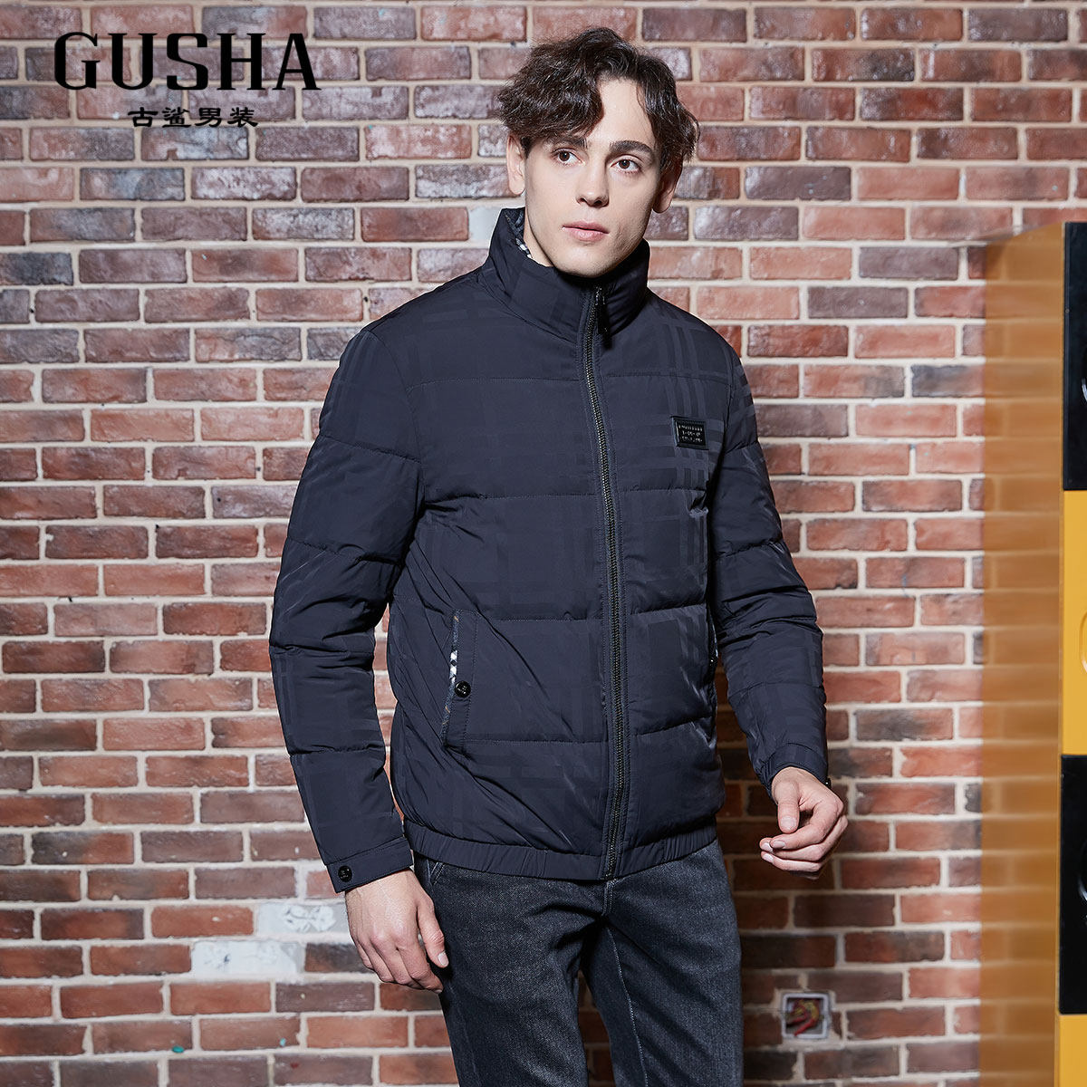 羽绒服古鲨2022年冬季新款黑色暗花立领内衬格鸭绒羽绒服