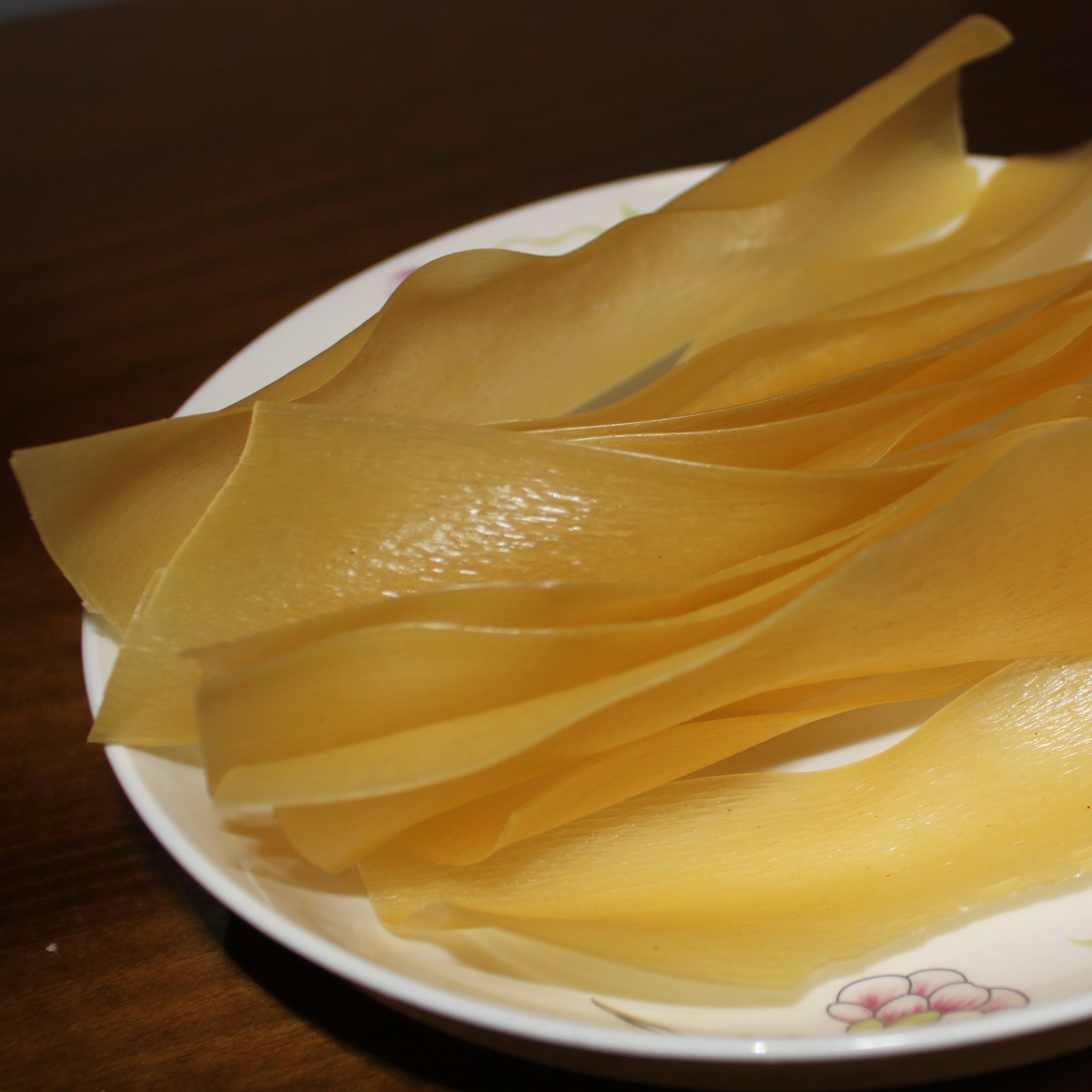 碗豆香脆油炸膨化酥脆干豆片云云南特产德宏豆腐干