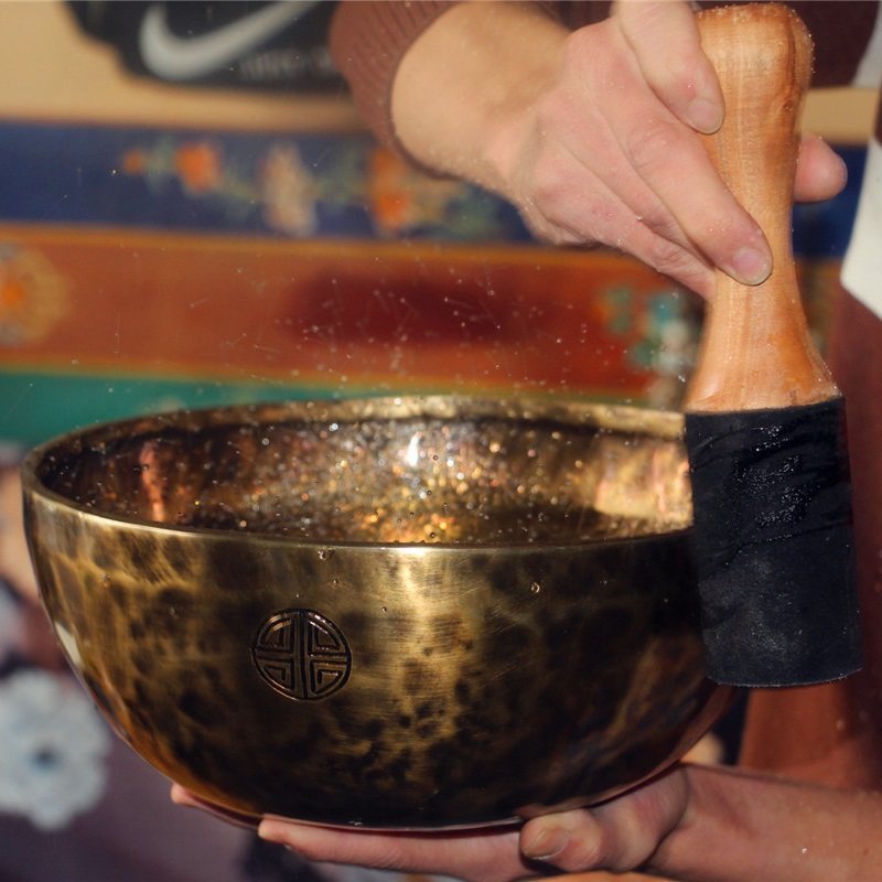 27cm满月钵颂钵音疗愈尼泊尔手工铜钵瑜伽spa摆件