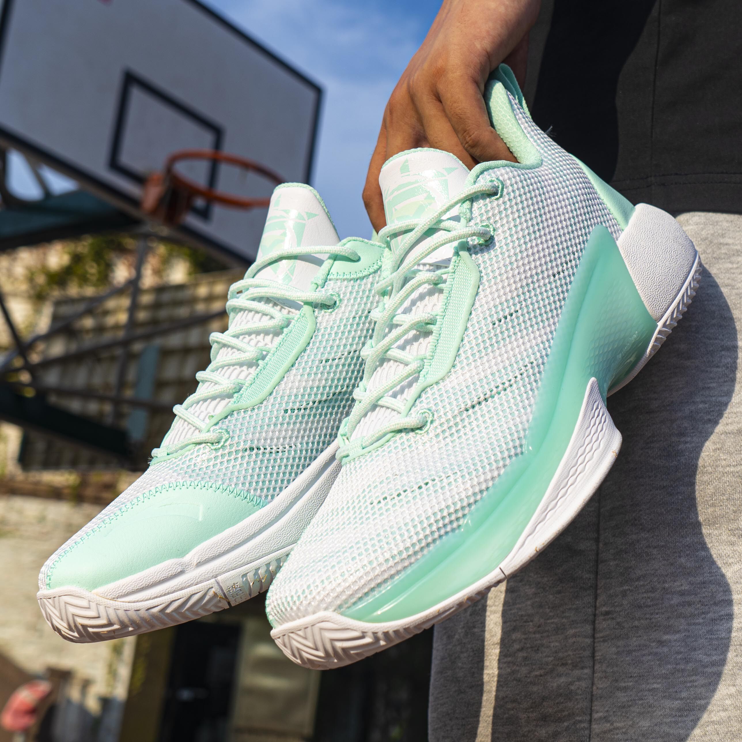 球鞋安踏进击4篮汤普森水泥克星碳板透气实战篮球鞋