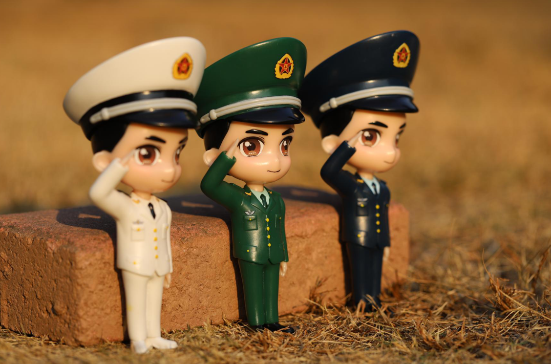 兵人模型公仔陆军人偶战友手办桌面办公摆件潮玩盲盒