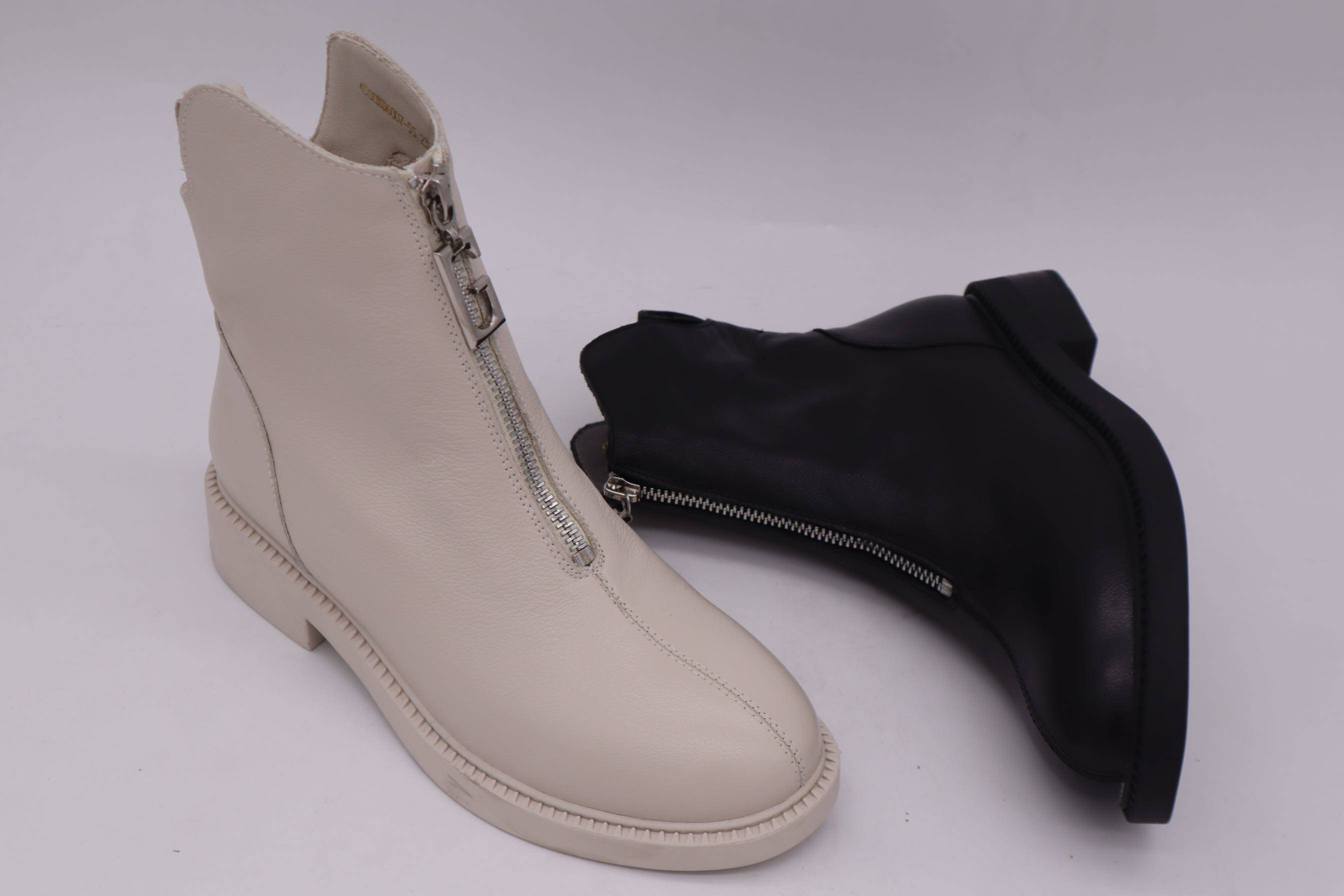 日泰女鞋2020新款真皮休闲平底马丁高帮春秋时装靴