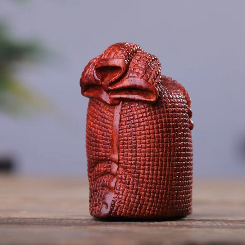 紫檀檀木雕刻平安平安福福袋手把钱袋精雕实木木雕