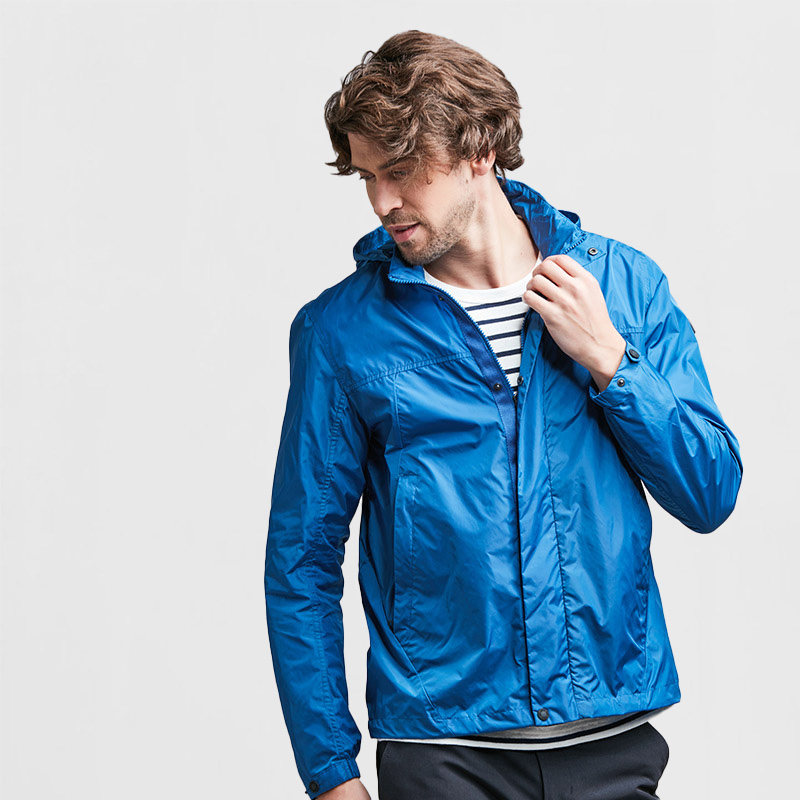 aigle艾高kerwin男款泼水轻量夹克时尚运动户外薄款冲锋衣