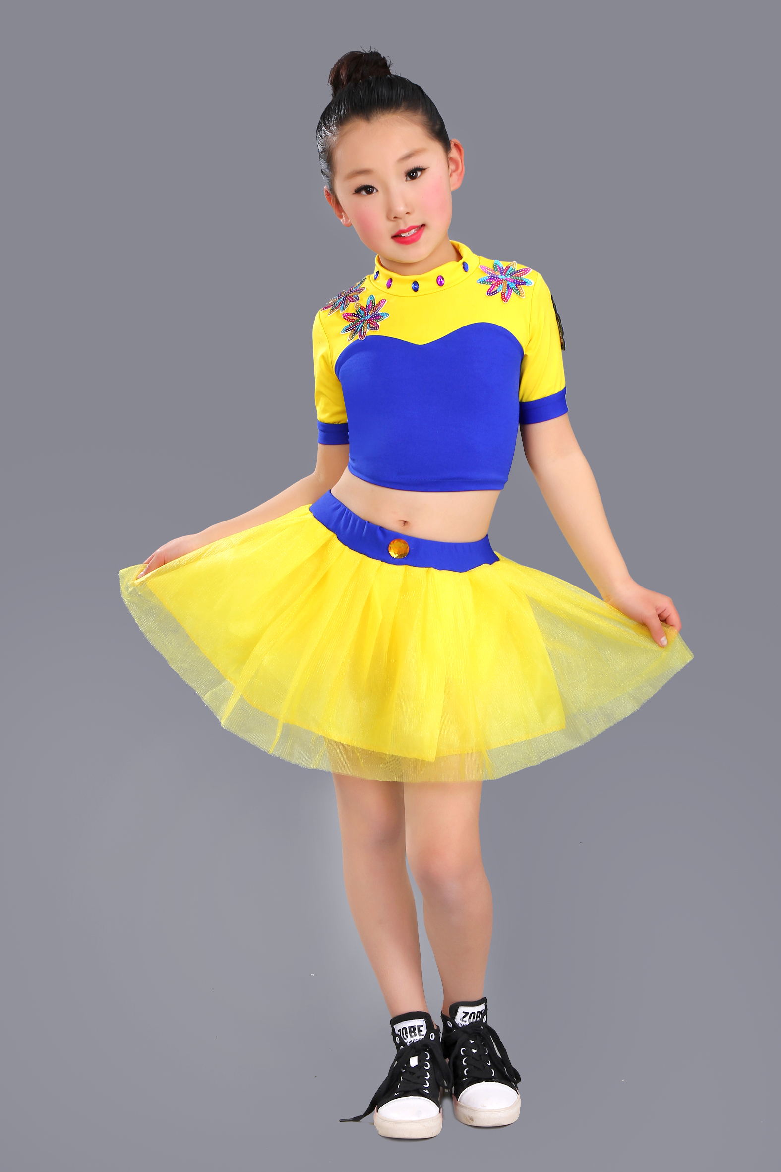 新款啦啦操演出服六一儿童表演服校园健美操啦啦队运动会服装男女