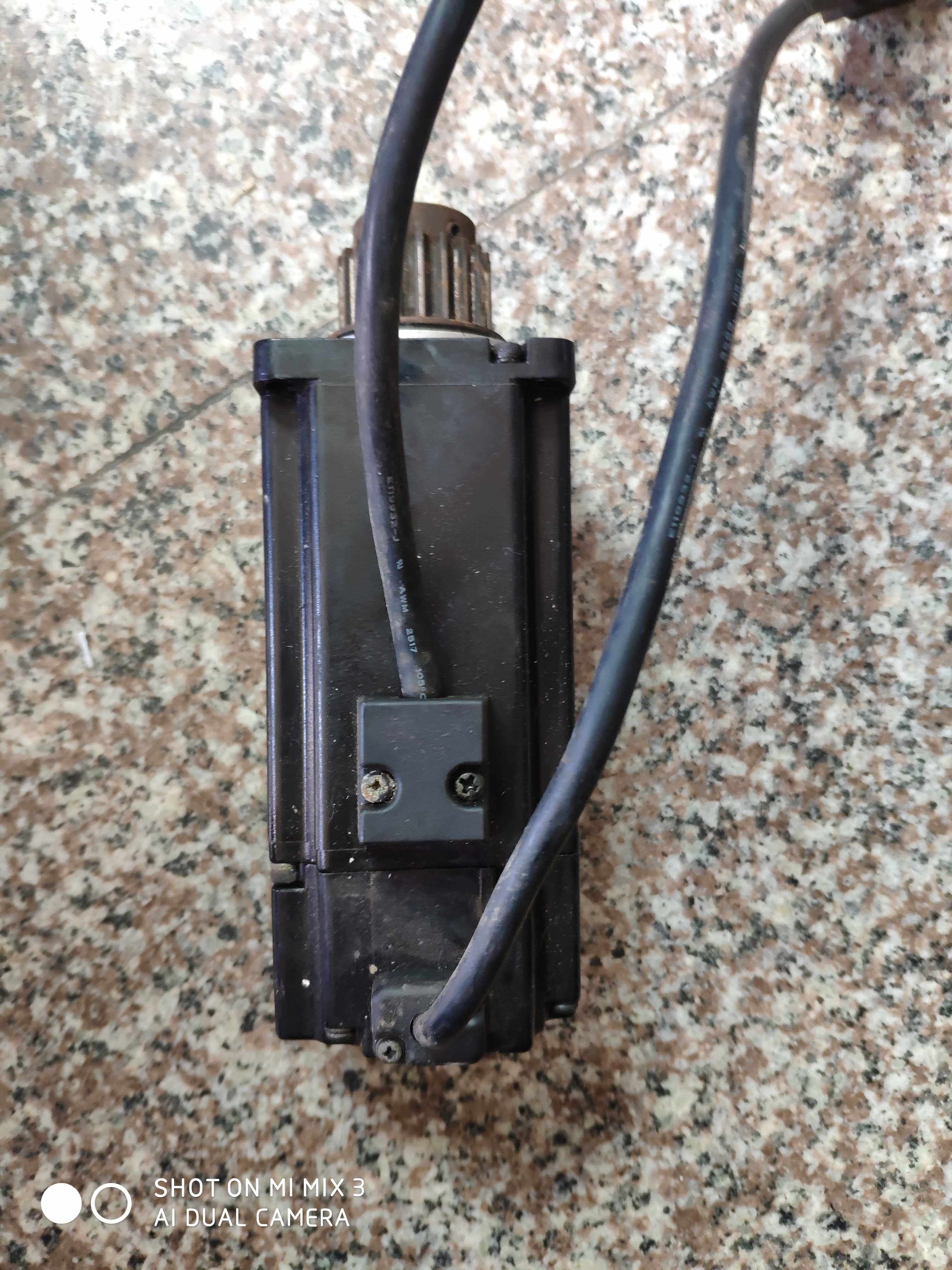 中达电通delta台达04kw伺服电机ecmac3060420604resps伺服电机