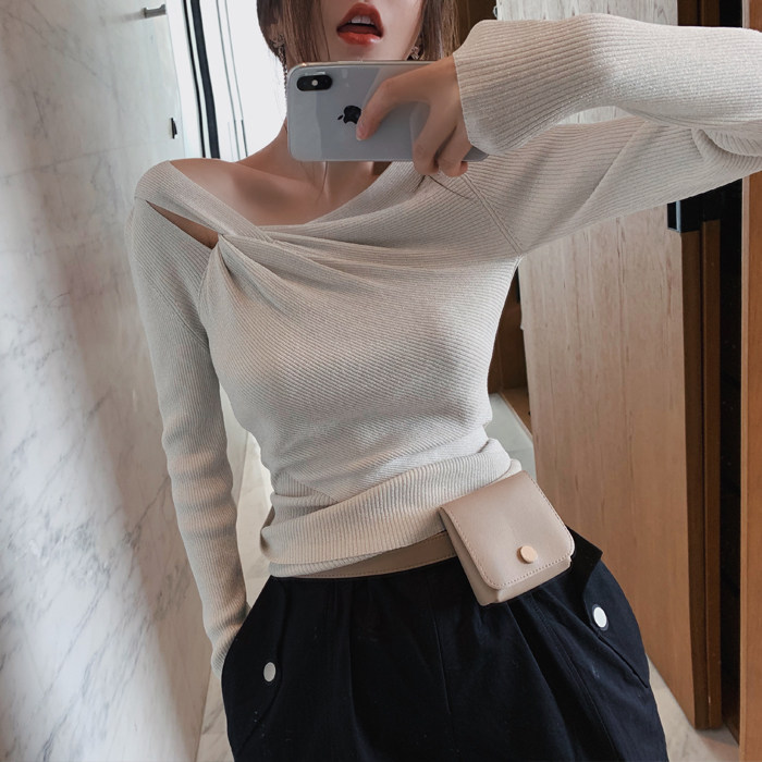 黑白2色露肩针织衫女春季新品修身显瘦性感套头设计感长袖毛衣女 - 谨