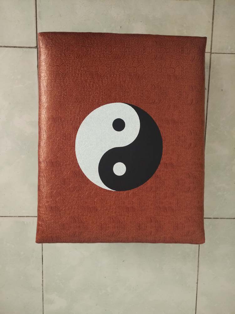 道家拜凳道教八卦拜垫实木拜佛太极跪垫蒲团道教工艺品