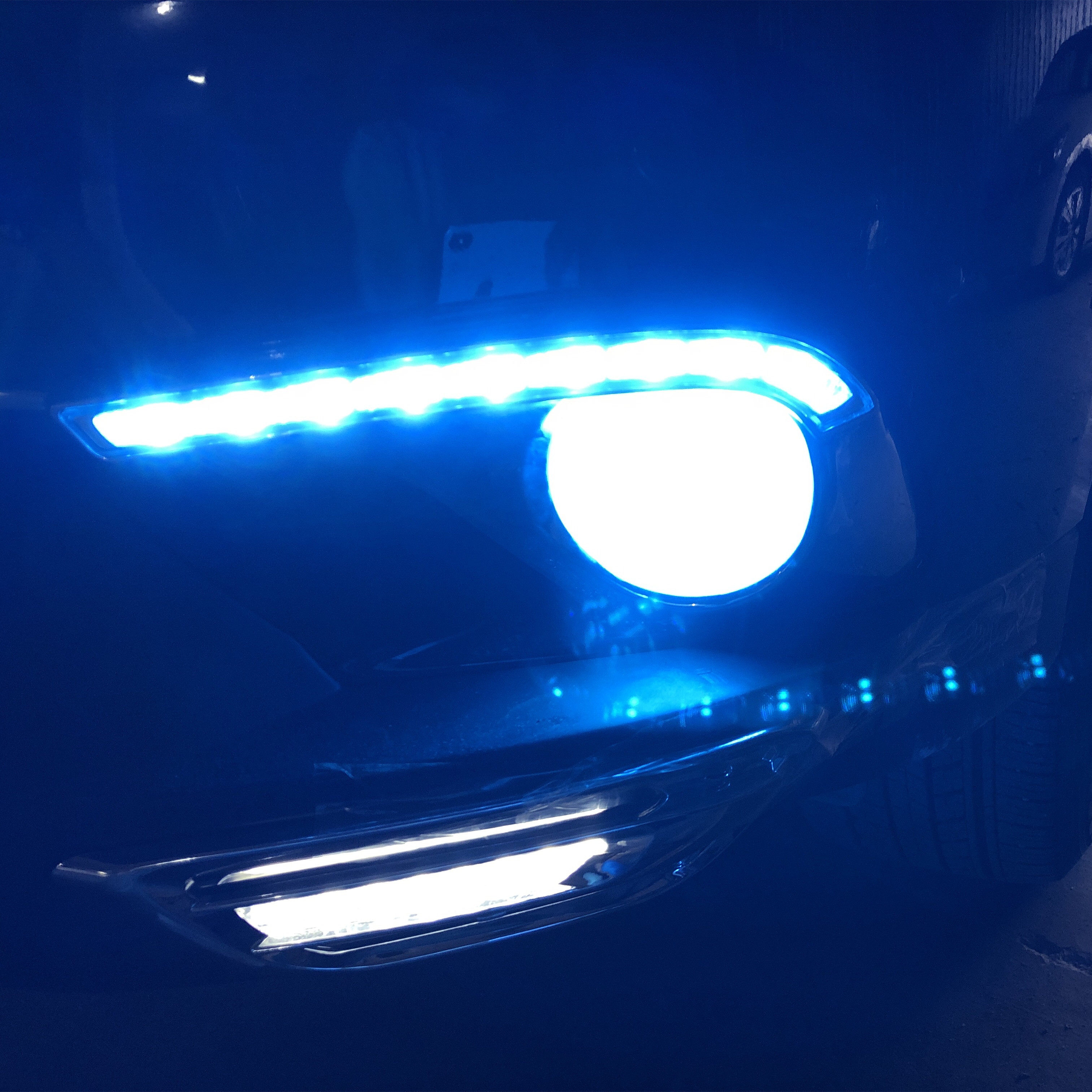 适用于丰田14款新汉兰汉兰达日行灯汽车灯泡