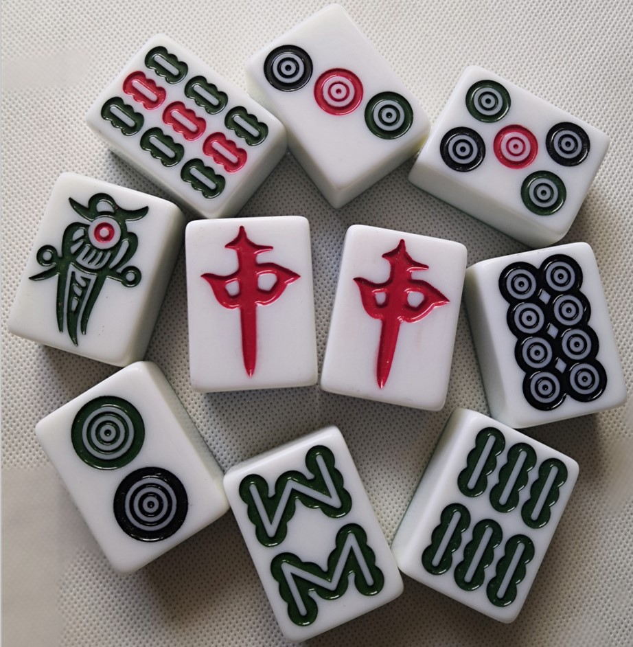 四口机用带磁红中麻将牌42444648505254108112136144张