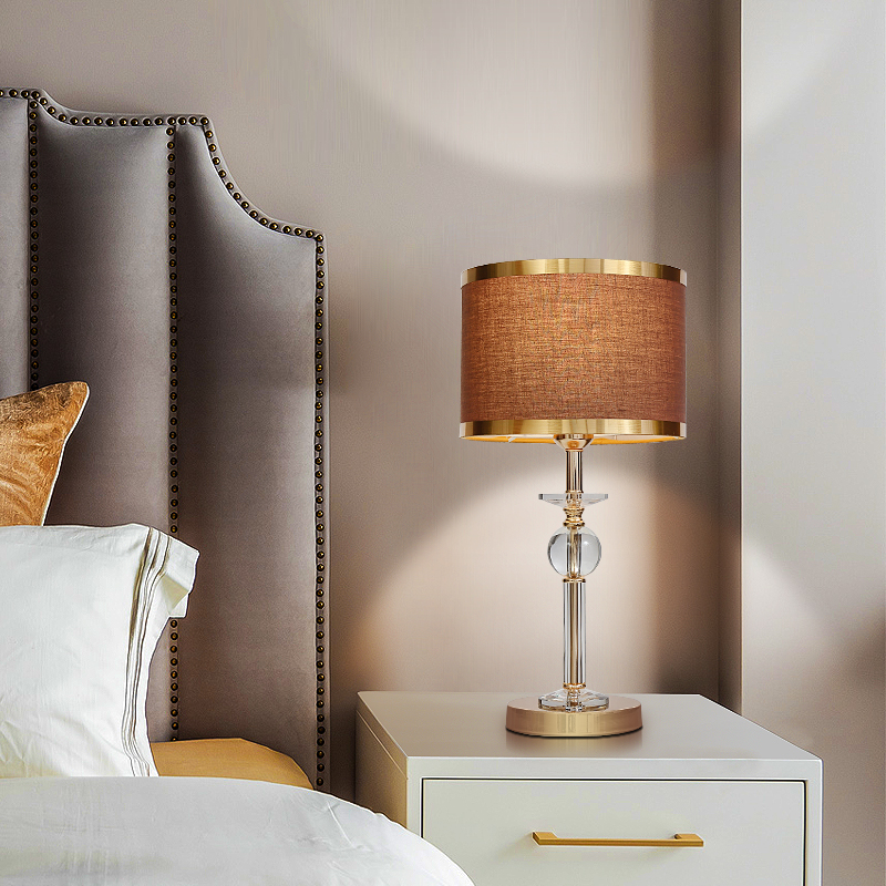 台灯卧室床头头灯创意温馨轻奢简约现代北欧装饰台灯