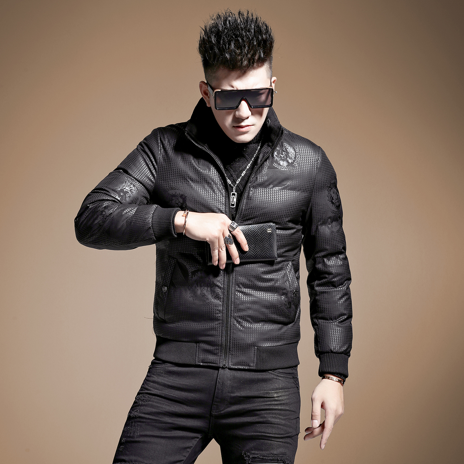 新款潮牌男装时尚加绒外套男士秋冬款2021新款高端冬季短款羽绒服