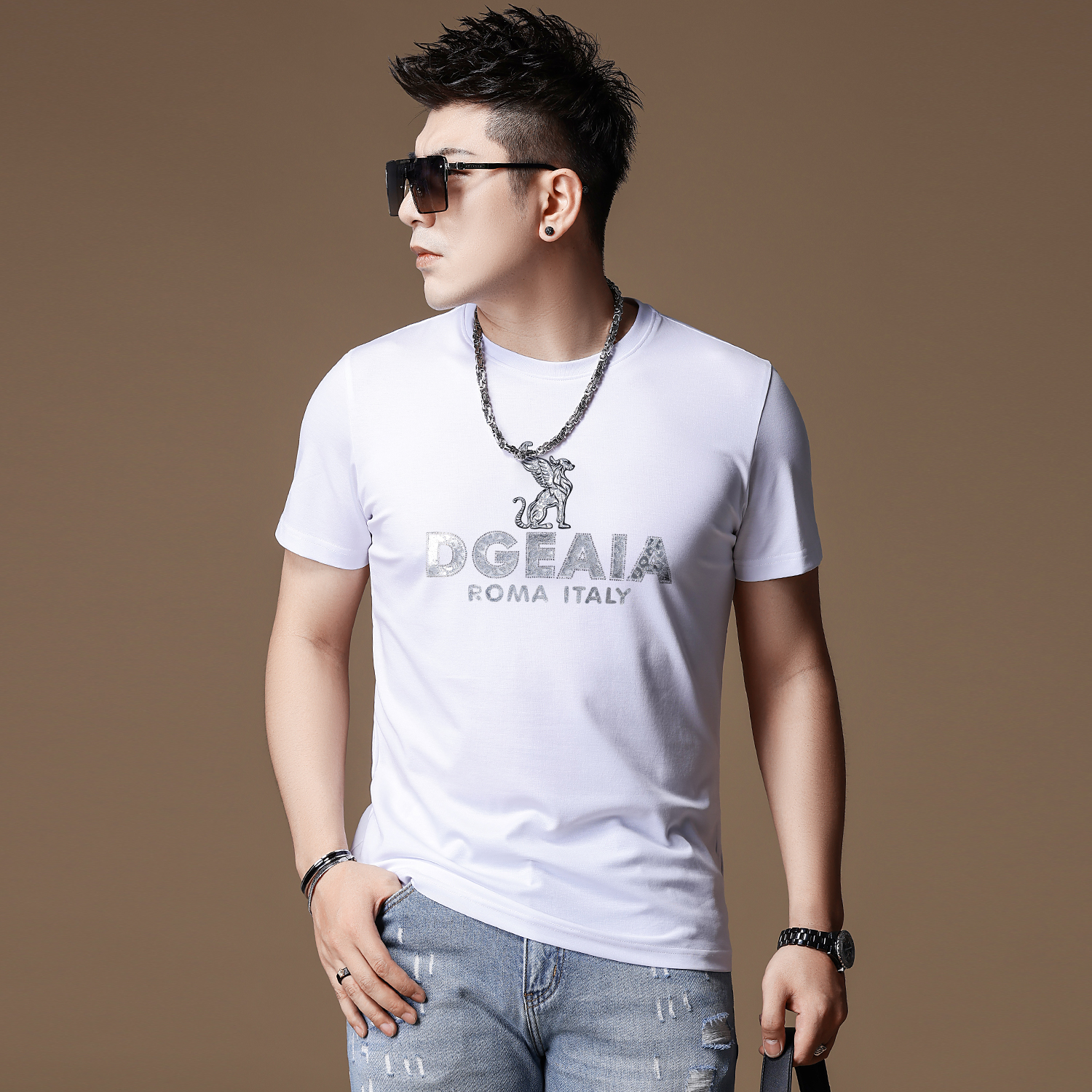 言吉高端时尚男装烫钻半袖上衣男士2022夏季新款潮流圆领短袖T恤