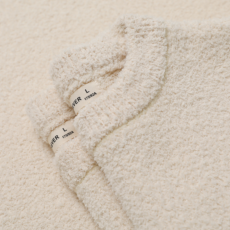 软糯感出众！2021冬季新款卡其杏色圆领套头毛衣宽松男女上衣潮